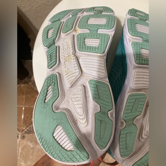 HOKA ONE. ONE - Picture 13 of 15